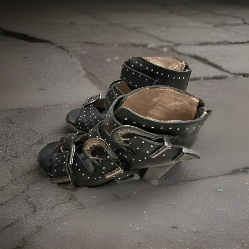 FREEBIRD BY STEVE - VIOLET BLACK LEATHER Sandal/booties SIZE 9 - Picture 3 of 9